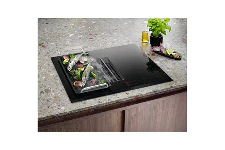 Electrolux Kcc73443 + hotte integree plaque induction