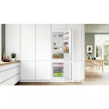 Réfrigérateur combiné encastrable 		BOSCH	KIN96NSE0 Série 2, XL, accentLine