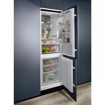 Réfrigérateur combiné encastrable 		ELECTROLUX	ENC8MC18S